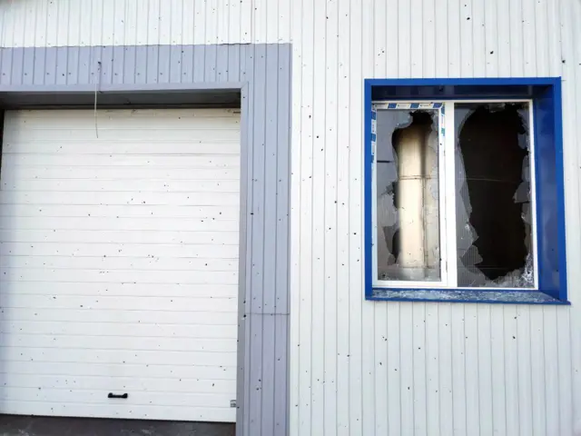 Поврежденное здание