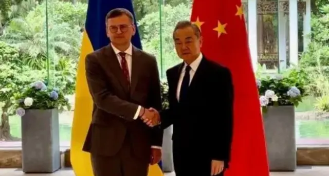 Кулеба и Ван И