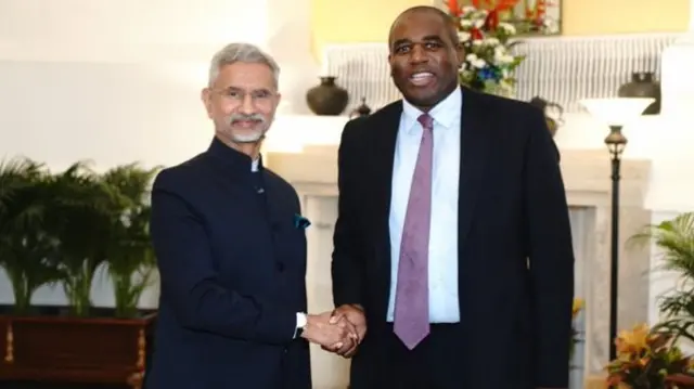 भारतीय विदेश मंत्री एस जयशंकर और ब्रिटेन के विदेश मंत्री डेविड लैमी