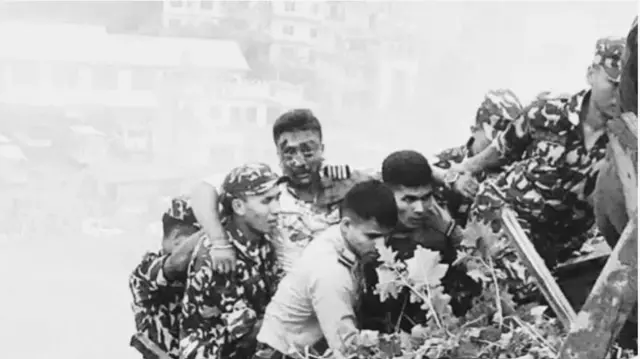 विमान हादसे में जिंदा बचा पॉयलट