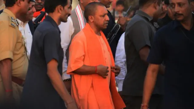 योगी आदित्यनाथ