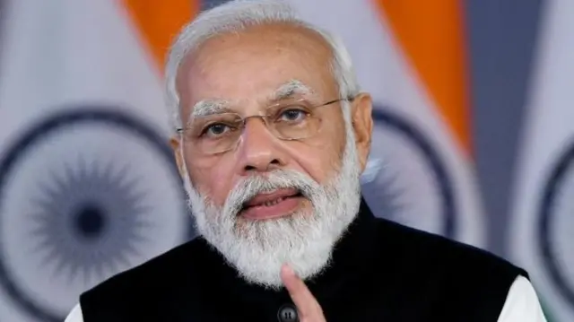 नरेंद्र मोदी