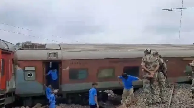 मुंबई-हावड़ा ट्रेन हादसा