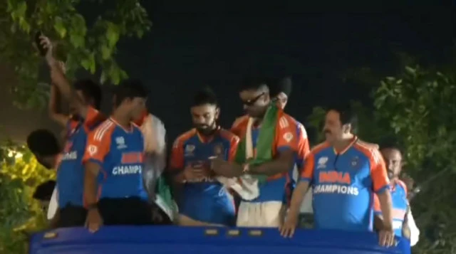 वक्ट्री परेड