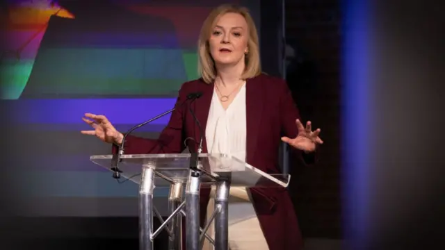 लिज़ ट्रस