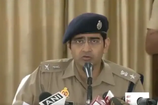 हाथरस के एसपी निपुण अग्रवाल