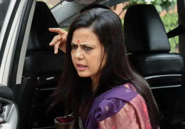 महुआ मोइत्रा