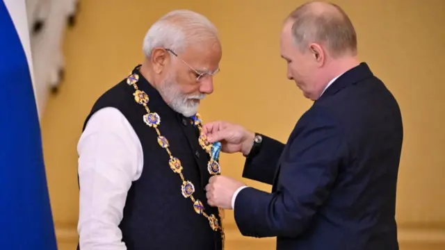 नरेंद्र मोदी