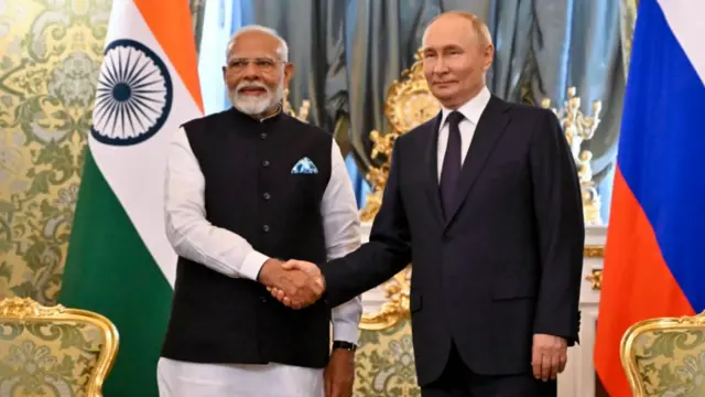 नरेंद्र मोदी और व्लादिमिर पुतिन