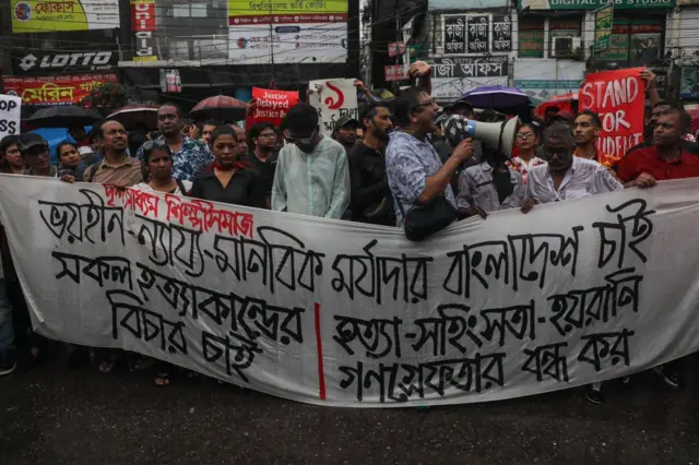 ফার্মগেটে দৃশ্যমাধ্যম শিল্পীসমাজের সমাবেশ