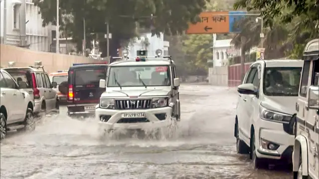 बुधवार को लखनऊ में हुई भारी बारिश (प्रतीकात्मक तस्वीर)