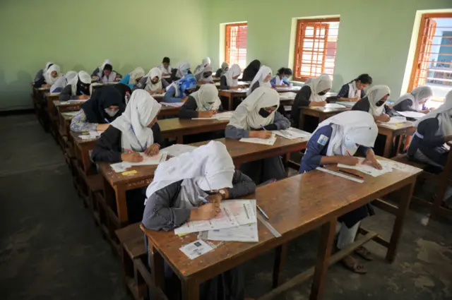 পরীক্ষার্থী