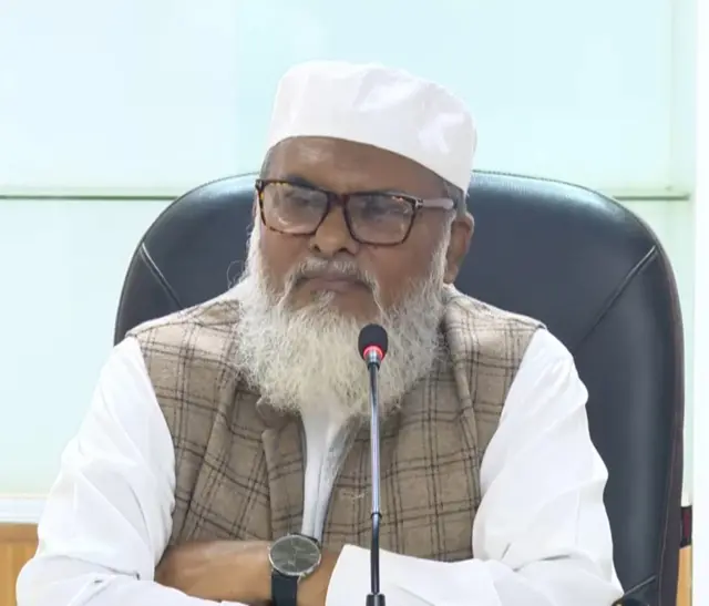ধর্ম উপদেষ্টা খালিদ হোসেন