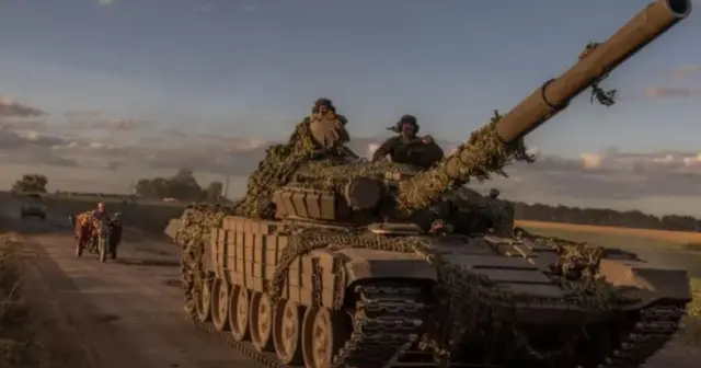 Украинская армия вводит в зону боев резервы со стороны Сумской области