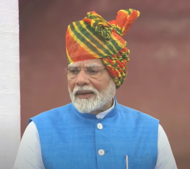 प्रधानमंत्री नरेंद्र मोदी