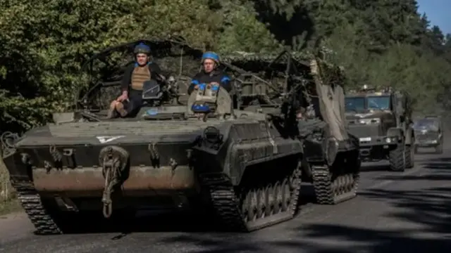 Sojoji a cikin tankar yaƙi