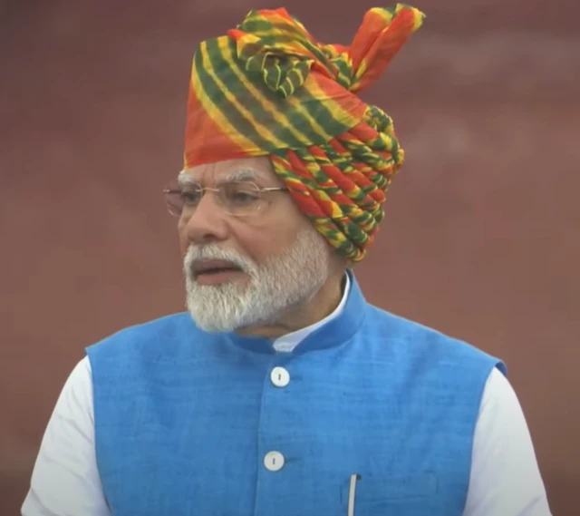 प्रधानमंत्री नरेंद्र मोदी