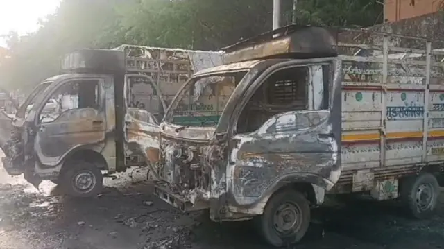 छात्र को चाक़ू मारने से शहर में सांप्रदायिक तनाव भड़क गया था