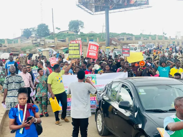 Ndị pụtara ime ngagharịwe n'Ibadan bụ isi obodo Oyo steeti