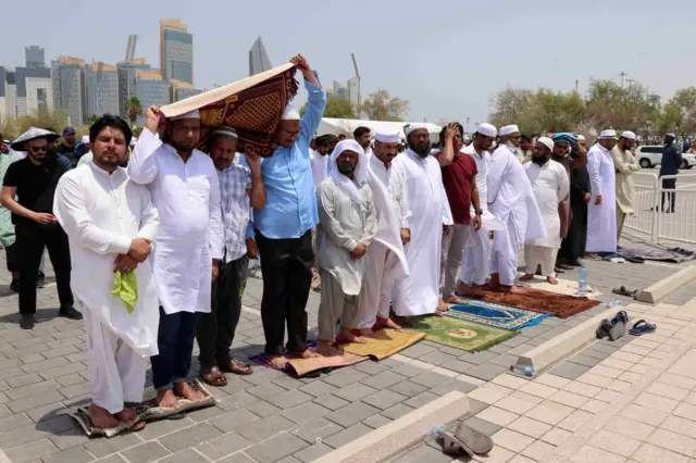 محوطه بیرون مسجد محمد بن عبدالوهاب دوحه