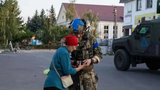 пожилые люди в курске