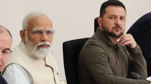 पीएम नरेंद्र मोदी और वोलोदिमीर ज़ेलेंस्की