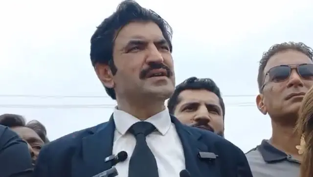 شیر افضل مروت