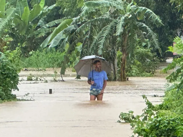কুমিল্লার বিভিন্ন স্থান বন্যার পানিতে তলিয়ে গেছে