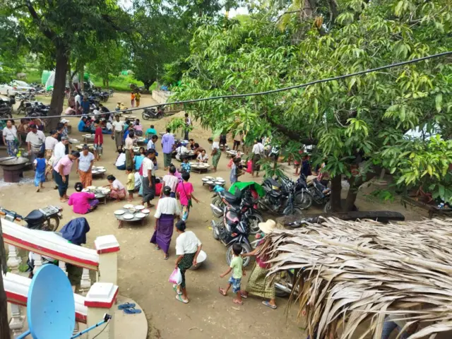 ဒီပဲယင်းမြို့နယ်က စစ်ရှောင်ပြည်သူတွေ