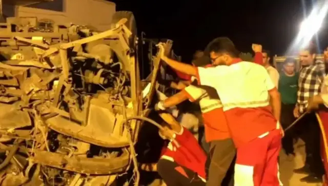 پاکستانی زائرین، بس، ایران