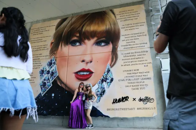 Eras Tour လို့ခေါ်တဲ့ ကမ္ဘာလှည့်ဖျော်ဖြေမှုအစီအစဉ်