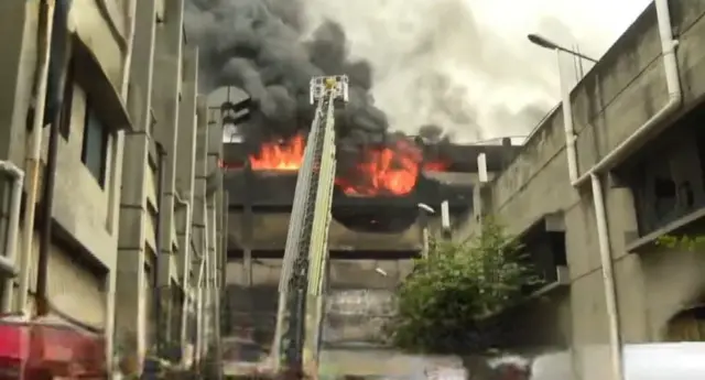 গাজী টায়ার কারখানার আগুন সারা রাতের চেষ্টাতেও নিয়ন্ত্রণে আসেনি।