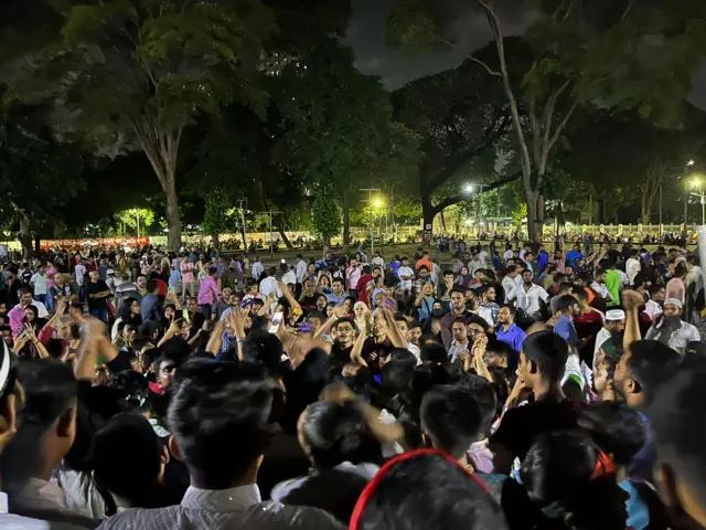 শহীদ মিনার