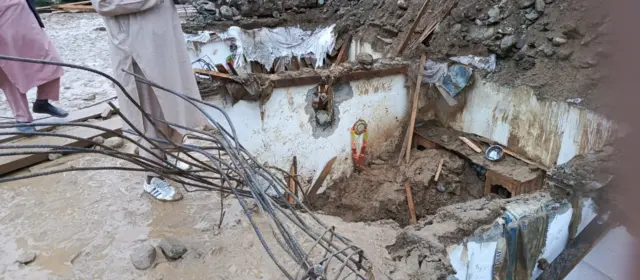 دیر بالا میںلینڈ سلائیڈنگ سے ایک گھر کے نیچے دب کر 12 افراد ہلاک
