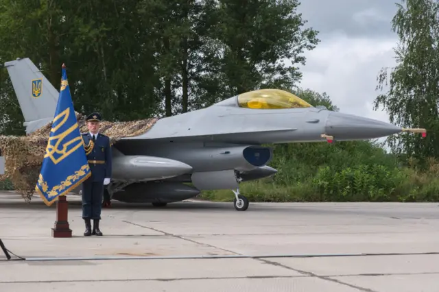 F-16