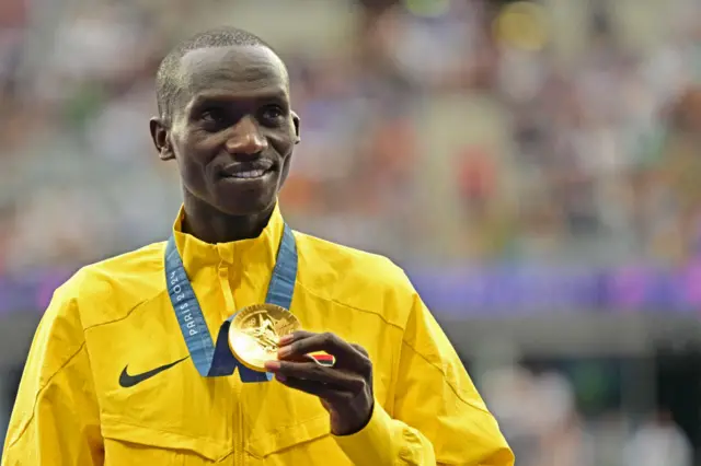 Chepteegeen Olompikii Paaris irratti 10,000m'n shaampiyoonaa ta'eera