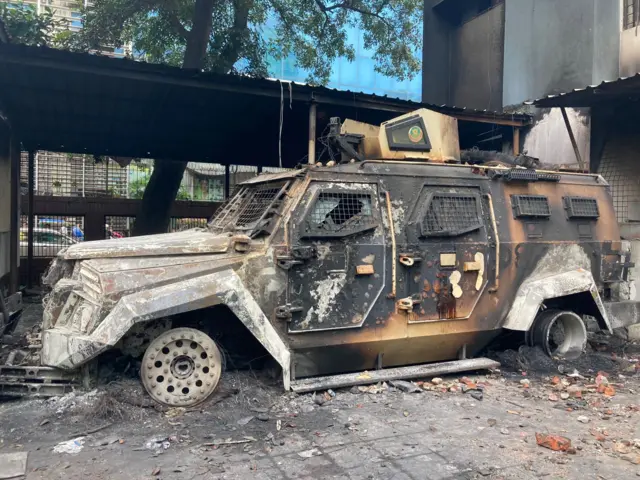 হামলার পর মিরপুর মডেল থানা