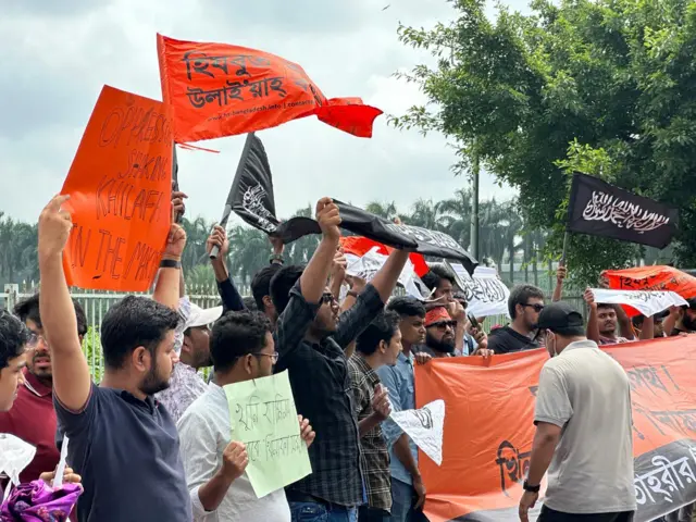 শেখ হাসিনা’র পতন ঘটানোয় অভিনন্দন জানিয়েছে হিযবুত তাহরীর।