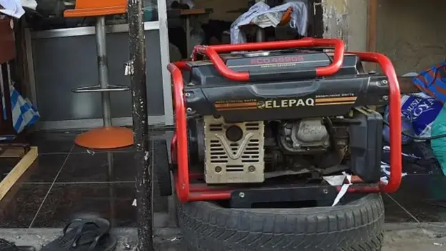Igwe ndị mmadụ ji enweta ọkụ latrik bụ Generator na Bekee