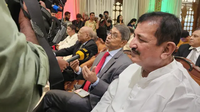 শপথ গ্রহণ অনুষ্ঠানে