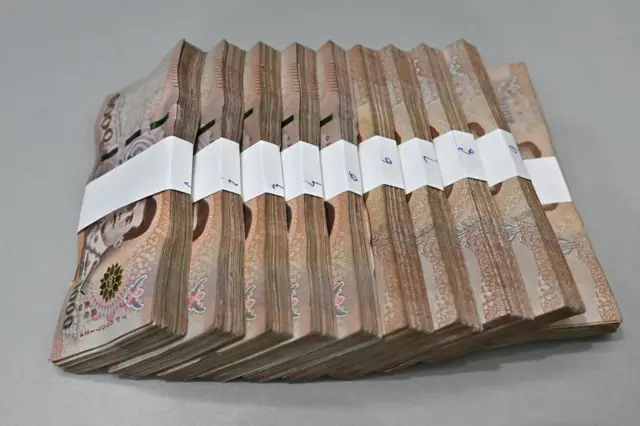 တစ်ဘတ်ကို မြန်မာငွေ ၁၆၅ ကျပ် ဝန်းကျင်ဖြစ်နေ