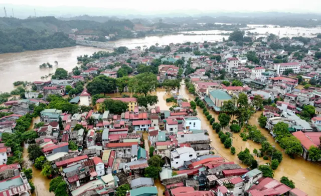 Thành phố Yên Bái ngập sâu