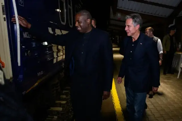 Waziri wa mambo ya nje wa Marekani Antony Blinken na waziri wa mambo ya nje wa Uingereza David Lammy