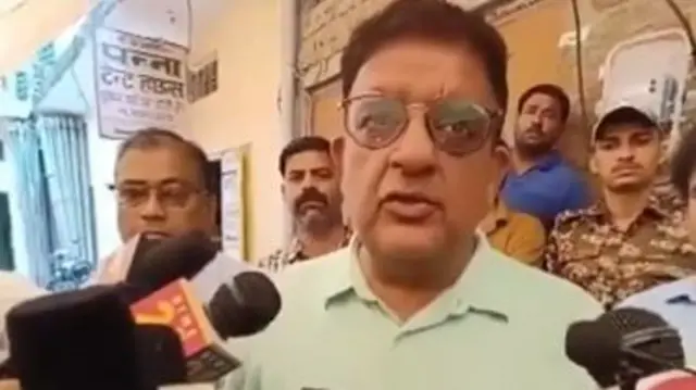 दतिया के डीएम संदीप माकिन