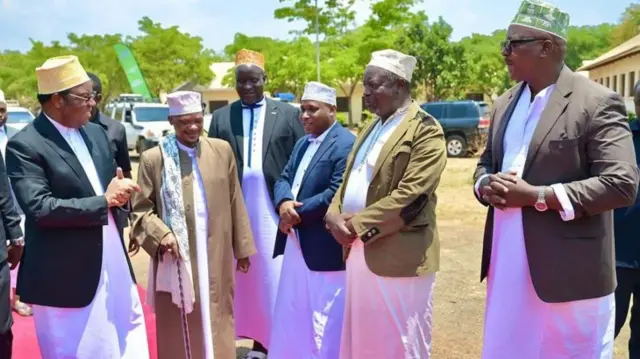 Waziri Mkuu wa Tanzania akiwasili katika Baraza la Maulid mkoani Geita.