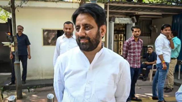 अमानतुल्लाह ख़ान