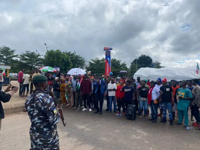 PDP supporters gather dey protest for Inec office Benin, Edo state