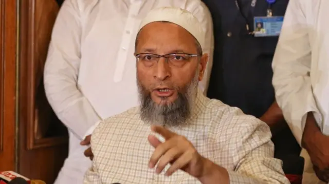 असदुद्दीन ओवैसी