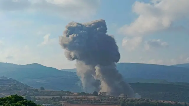 ईरानी विमान को लेबनान ने अपने हवाई क्षेत्र में प्रवेश ना करने को कहा है.