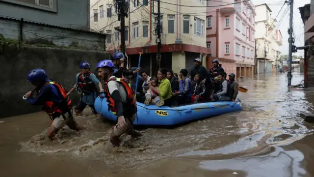 नेपाल में बाढ़ और भूस्खलन